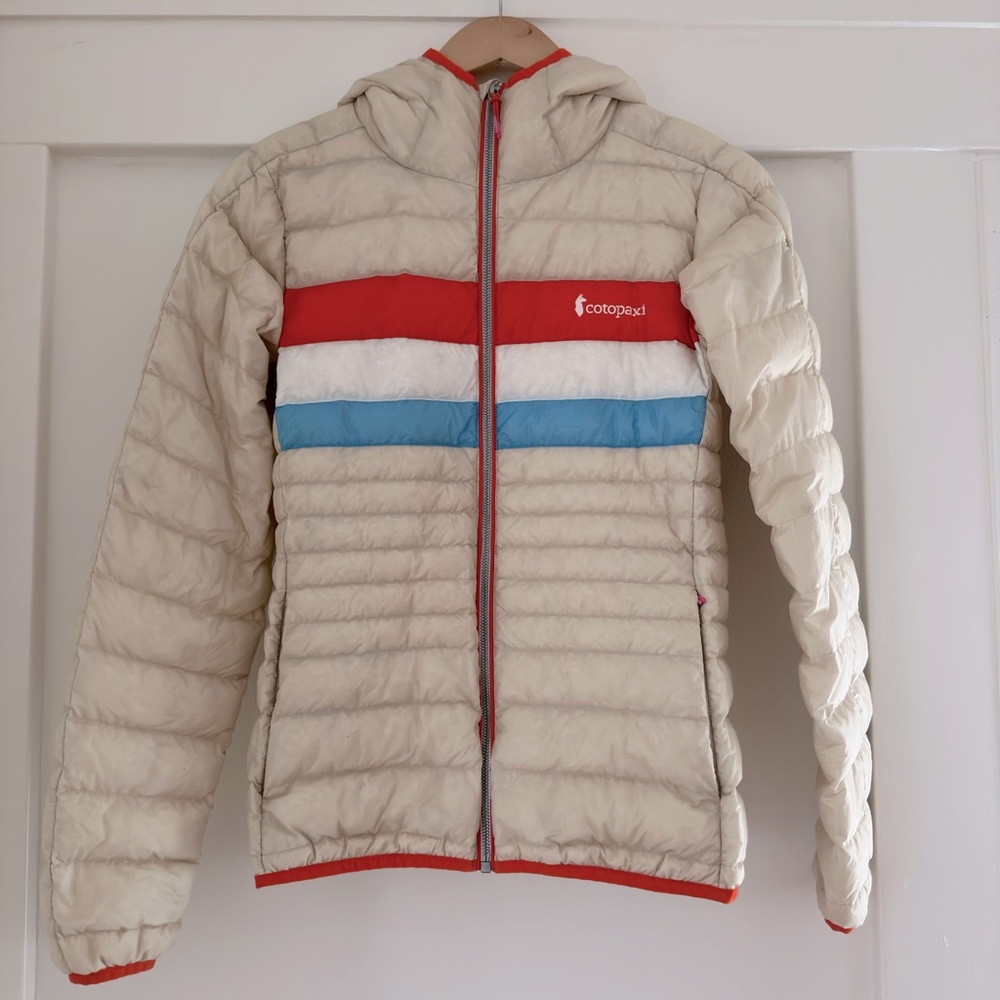 Cotopaxi Women’s Fuego Hooded Down Jacket - Small - Cream